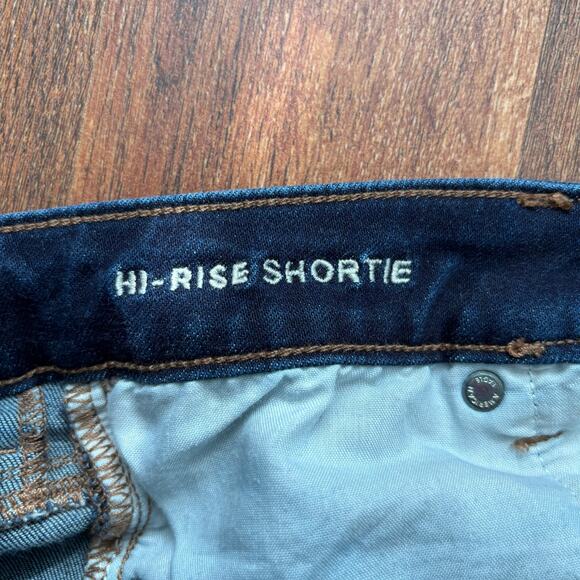 American Eagle Hi-Rise Shortie Distressed Jean Shorts - Size 4 - Picture 5 of 7